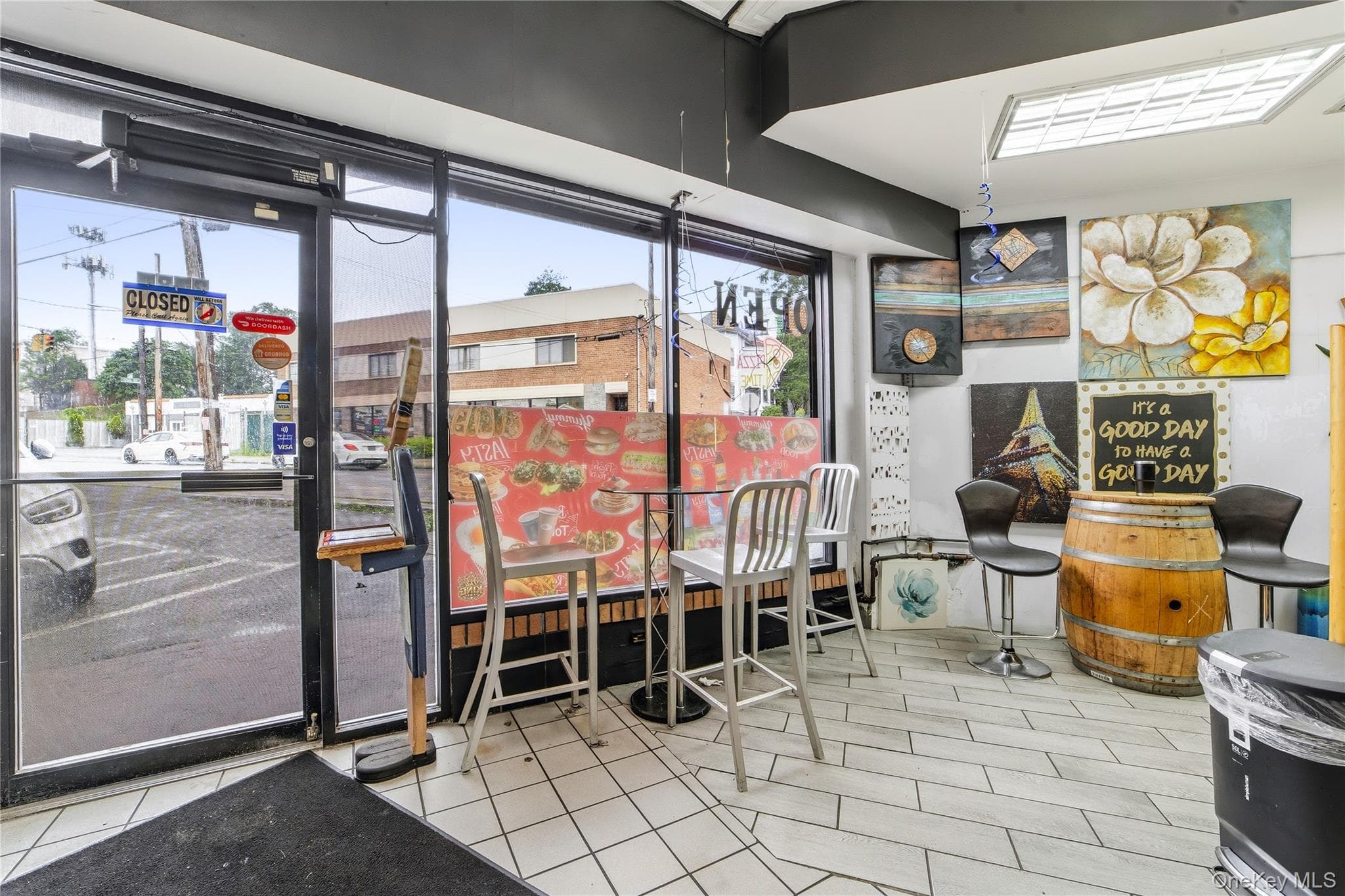 238 W Lincoln Avenue thumbnail 9
