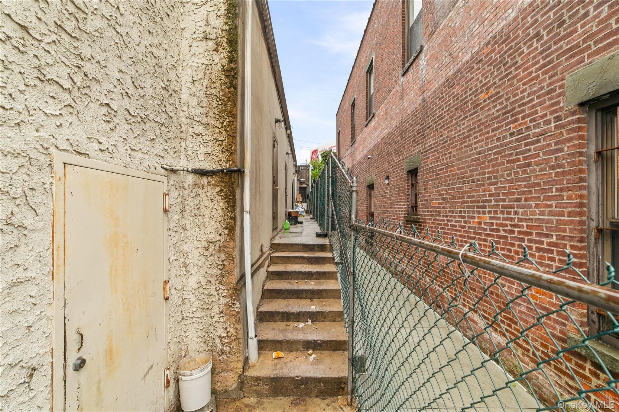 238 W Lincoln Avenue thumbnail 28
