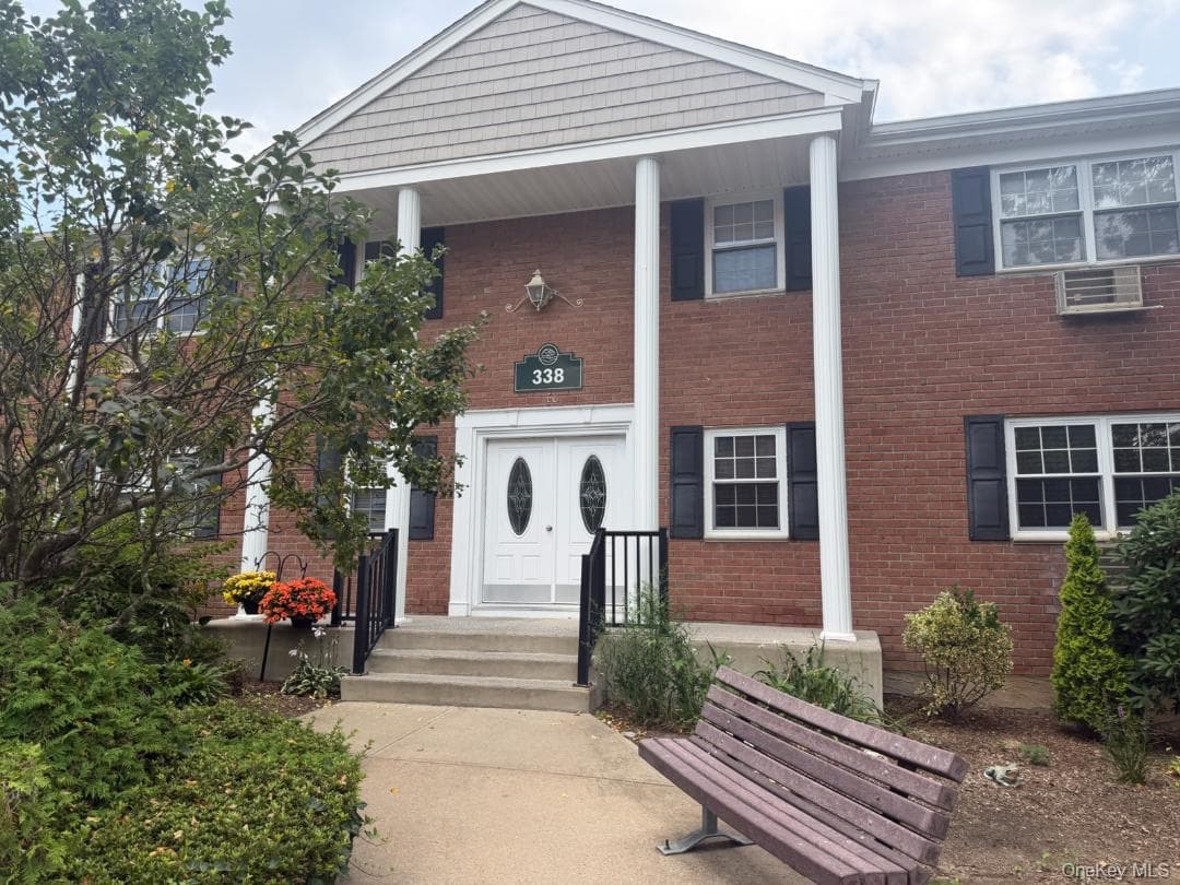338 Lakeland Avenue Unit: 6 E thumbnail 3