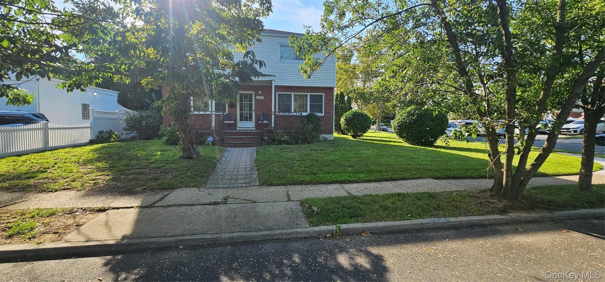 502 Croydon Road, Elmont