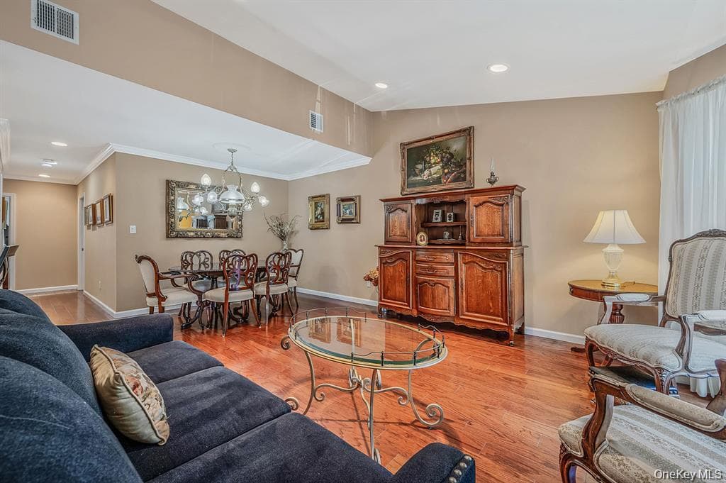 1130 Savoy Drive thumbnail 10