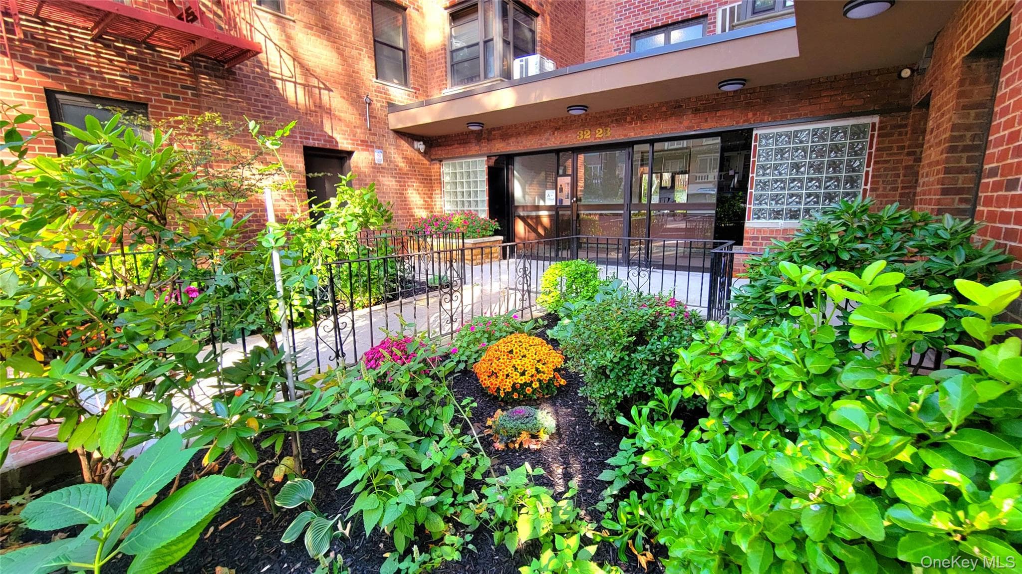 32-42 89th Street Unit: C605 thumbnail 11