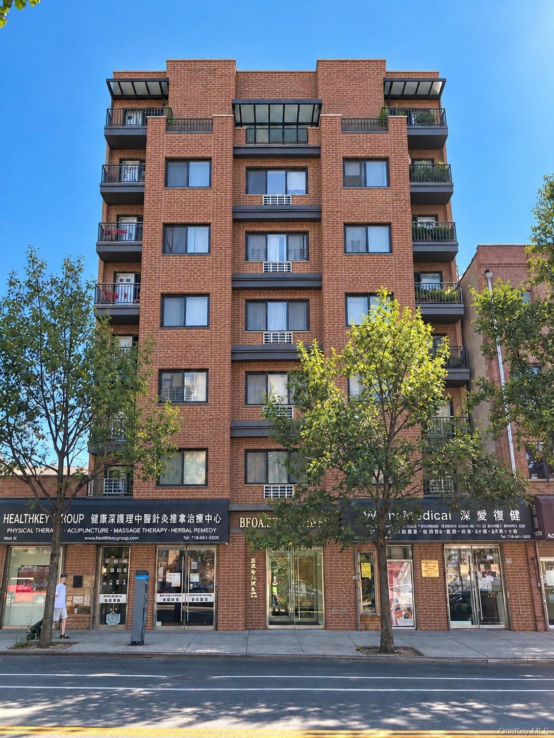 85-23 Broadway Unit: 2C, Elmhurst