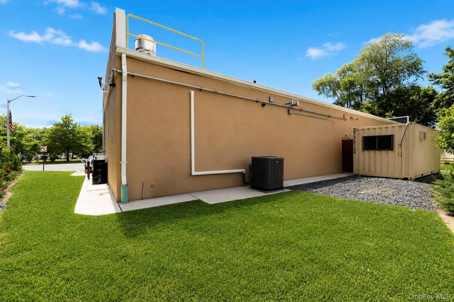 1234 Stewart Avenue thumbnail 5