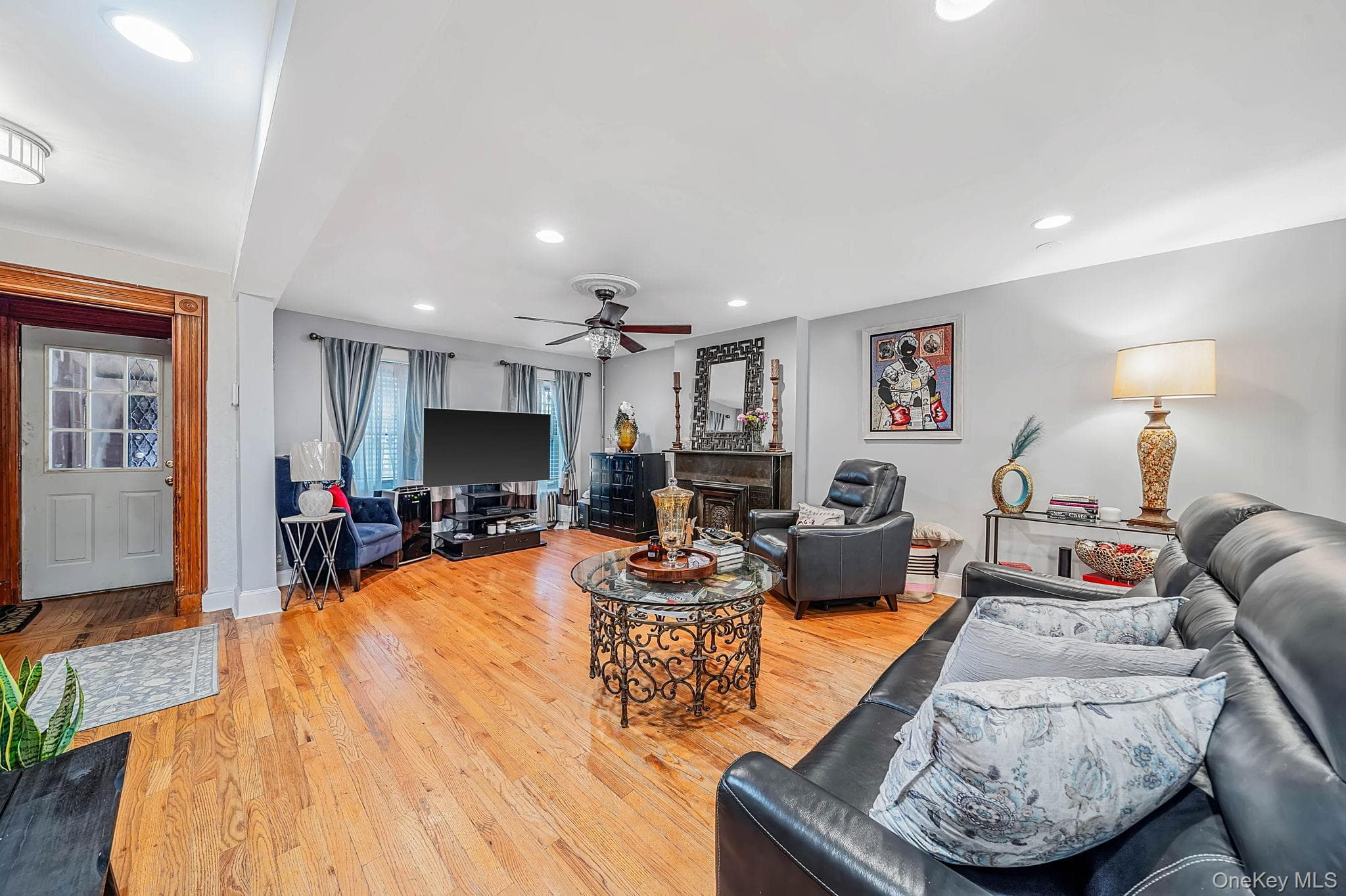 885A Putnam Avenue thumbnail 5