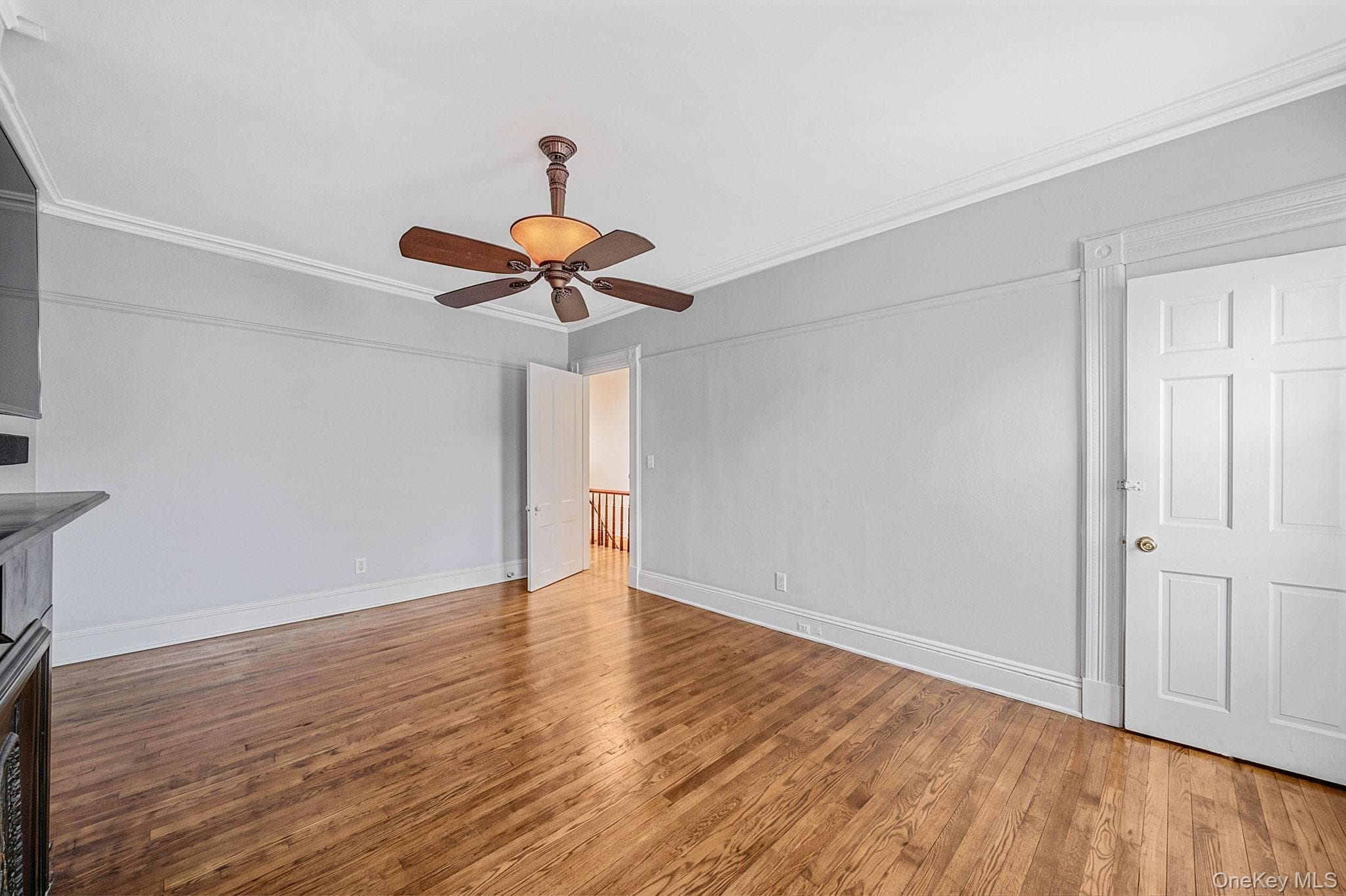 885A Putnam Avenue thumbnail 19