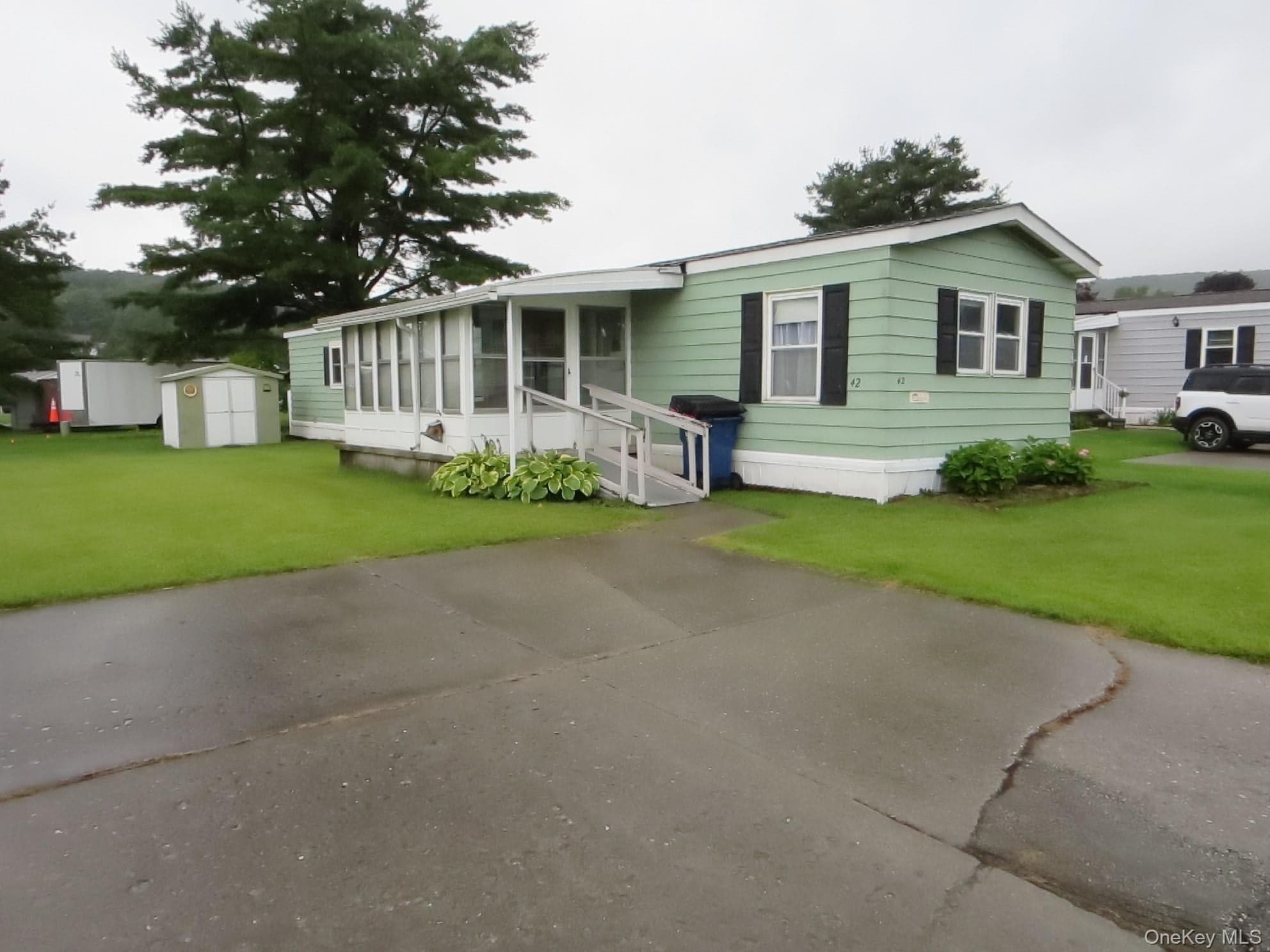 42 Mallard Way photo 1