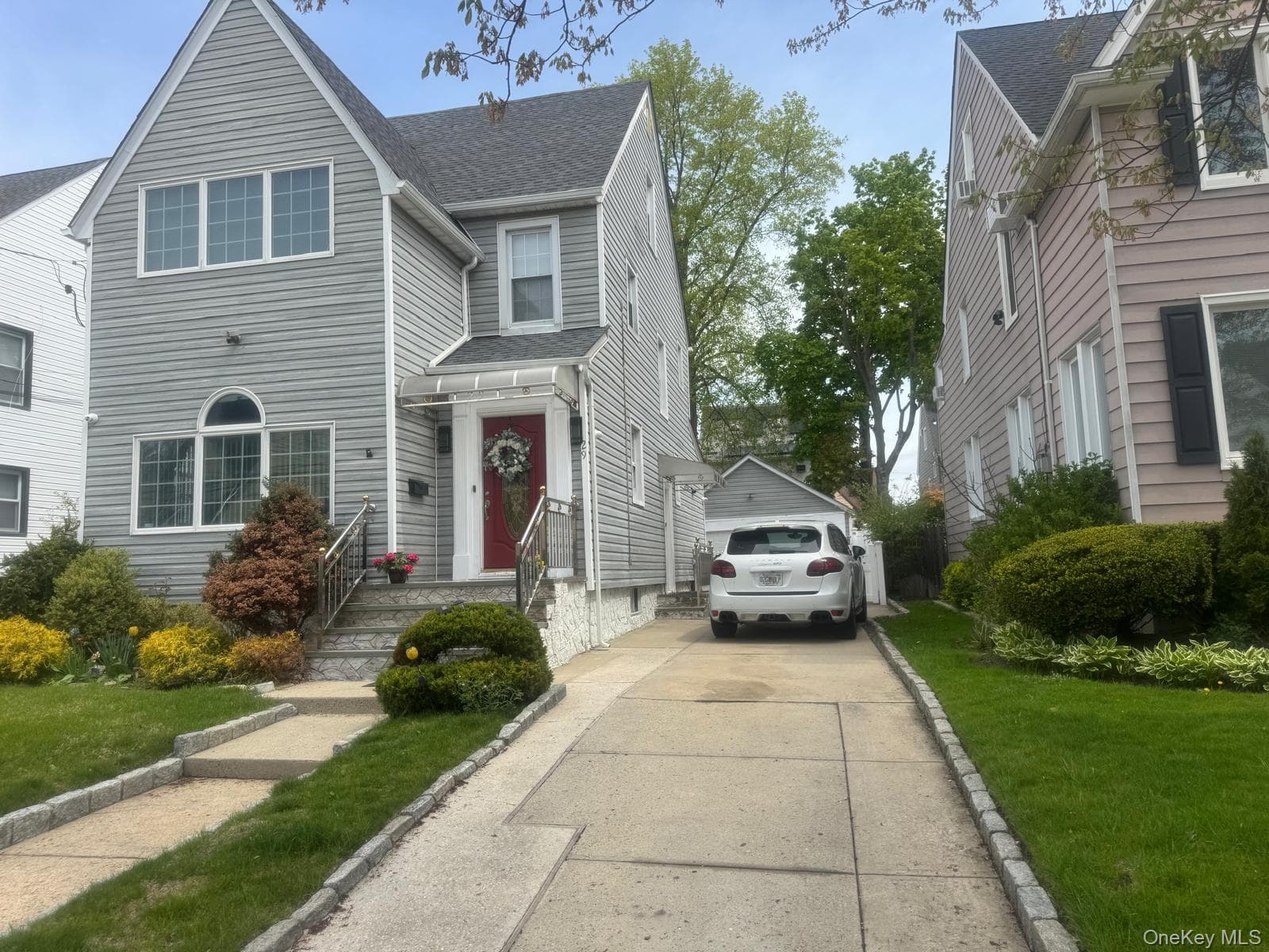 29 Carstairs Road, Valley Stream