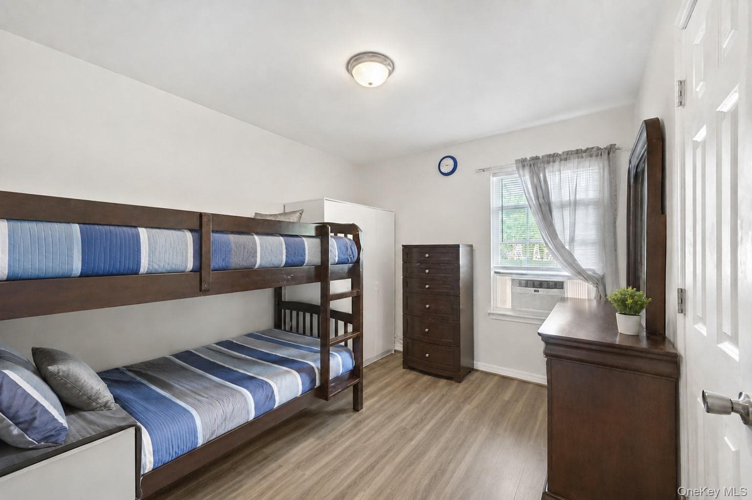 899 Hawkins Avenue thumbnail 24