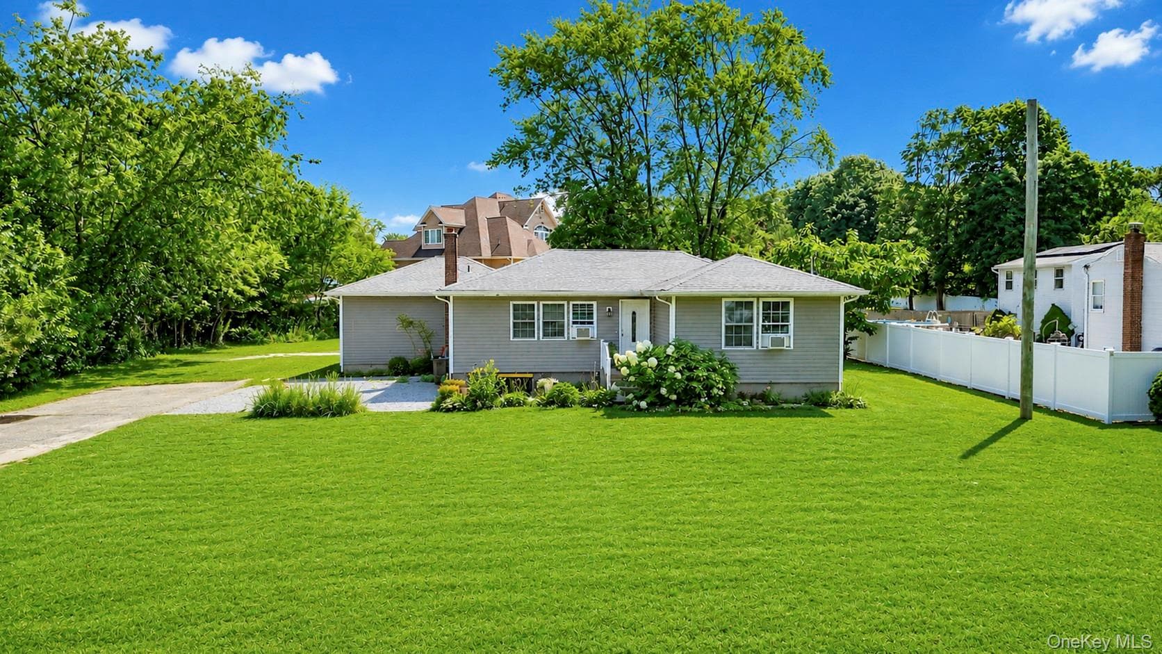 899 Hawkins Avenue thumbnail 9