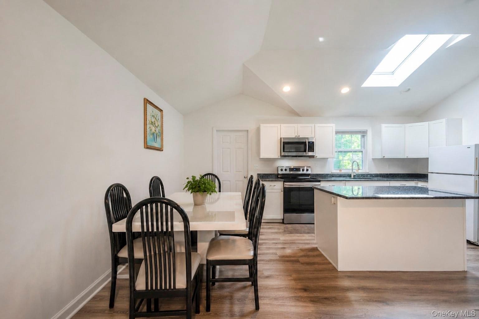 899 Hawkins Avenue thumbnail 13