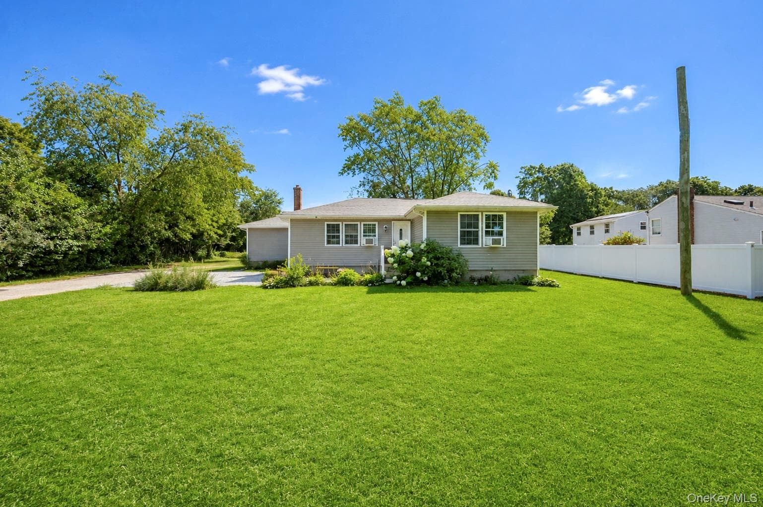 899 Hawkins Avenue thumbnail 10