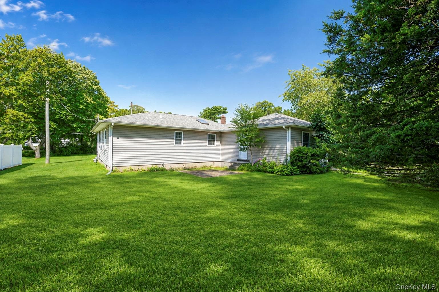899 Hawkins Avenue thumbnail 44