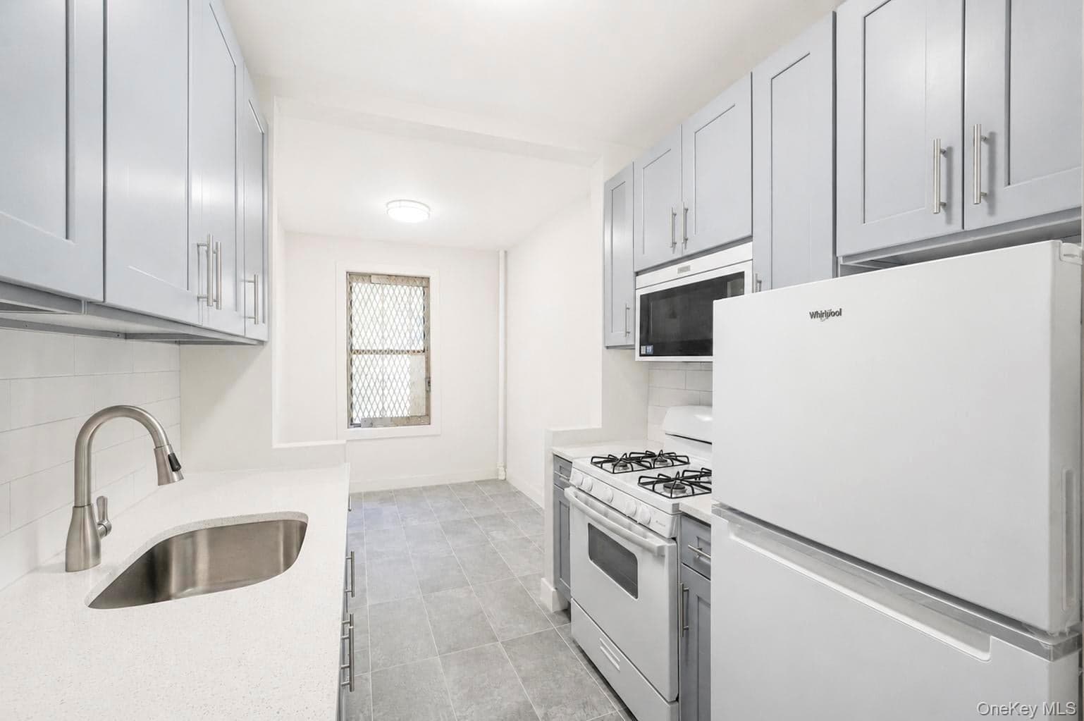 2925 Matthews Avenue Unit: 2H thumbnail 8