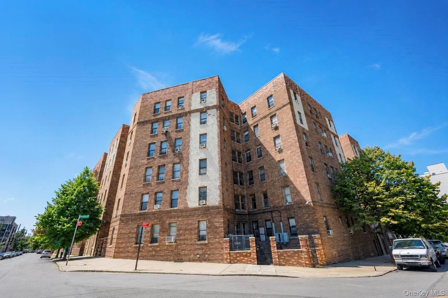 2925 Matthews Avenue Unit: 2H thumbnail 2