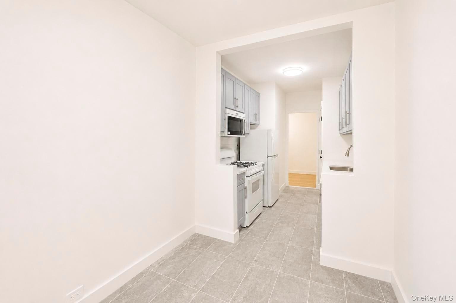 2925 Matthews Avenue Unit: 2H thumbnail 19
