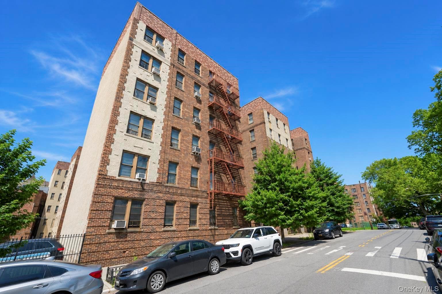 2925 Matthews Avenue Unit: 2H thumbnail 30