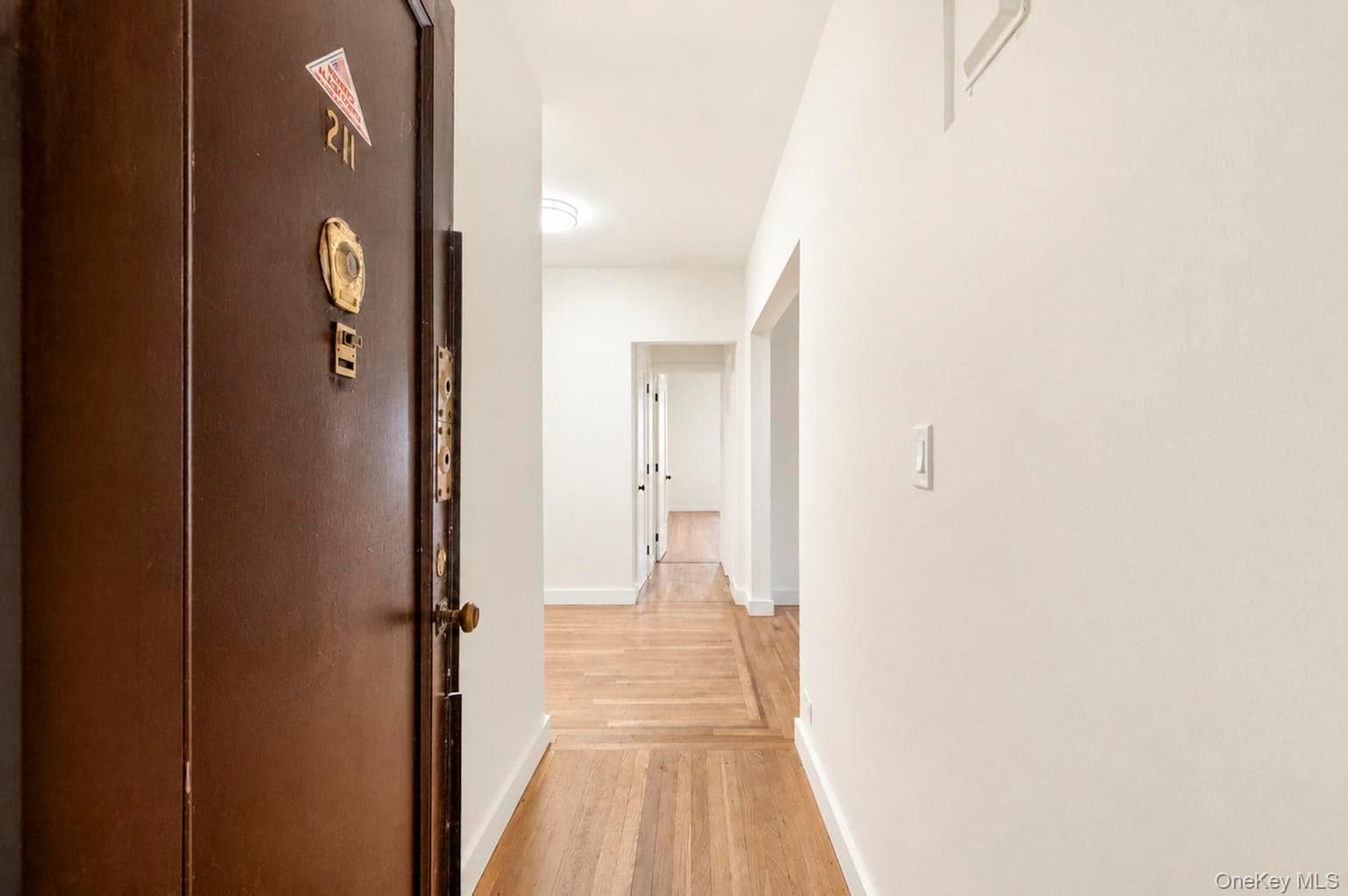 2925 Matthews Avenue Unit: 2H thumbnail 4