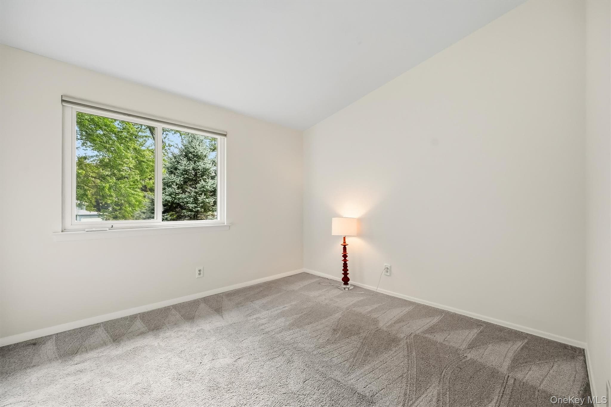152 California Road thumbnail 18
