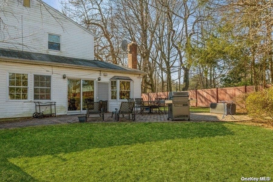 93 Beacon Hill Road thumbnail 2