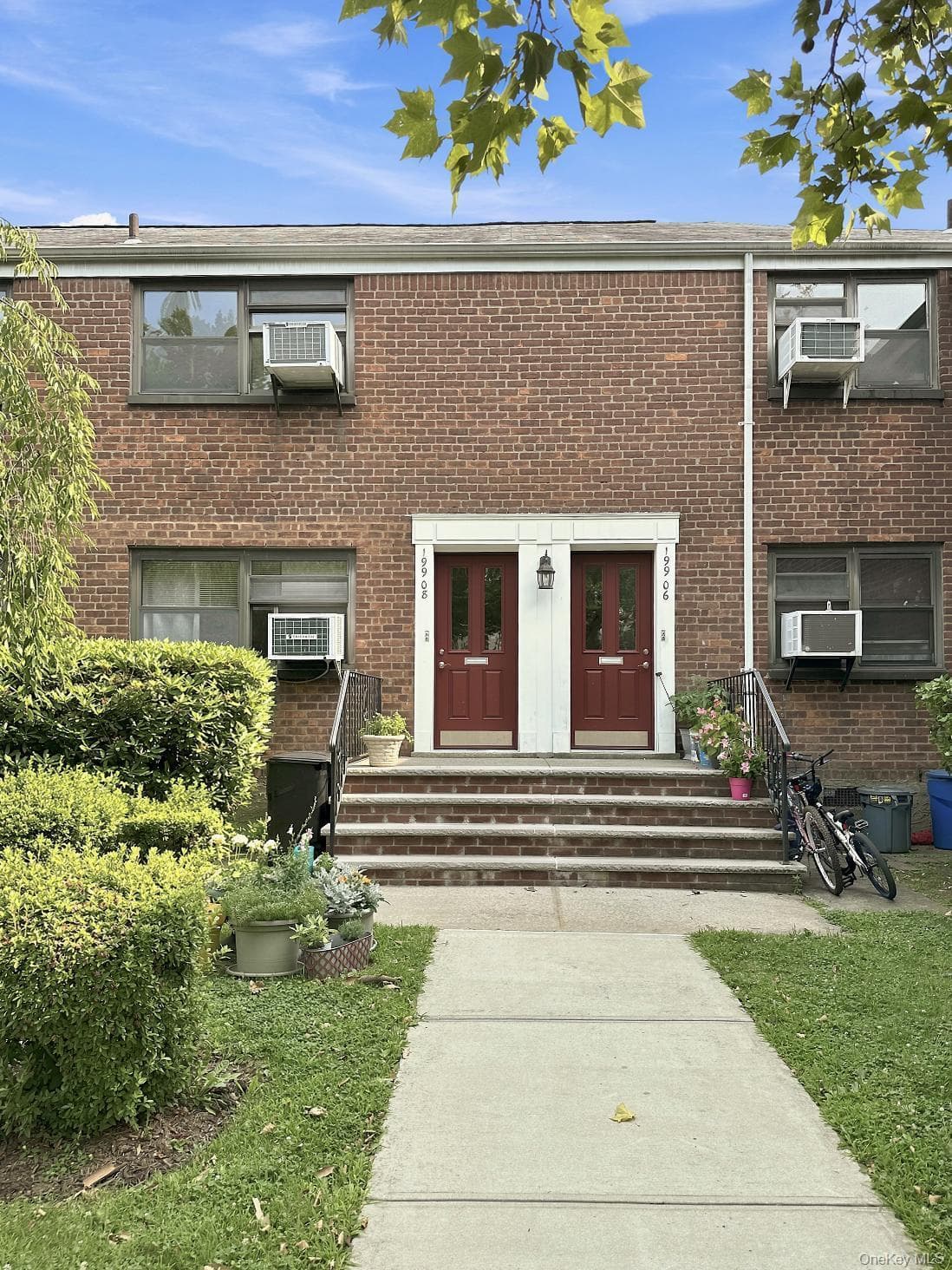 199-08 21st Ave Unit: 1-327, Whitestone