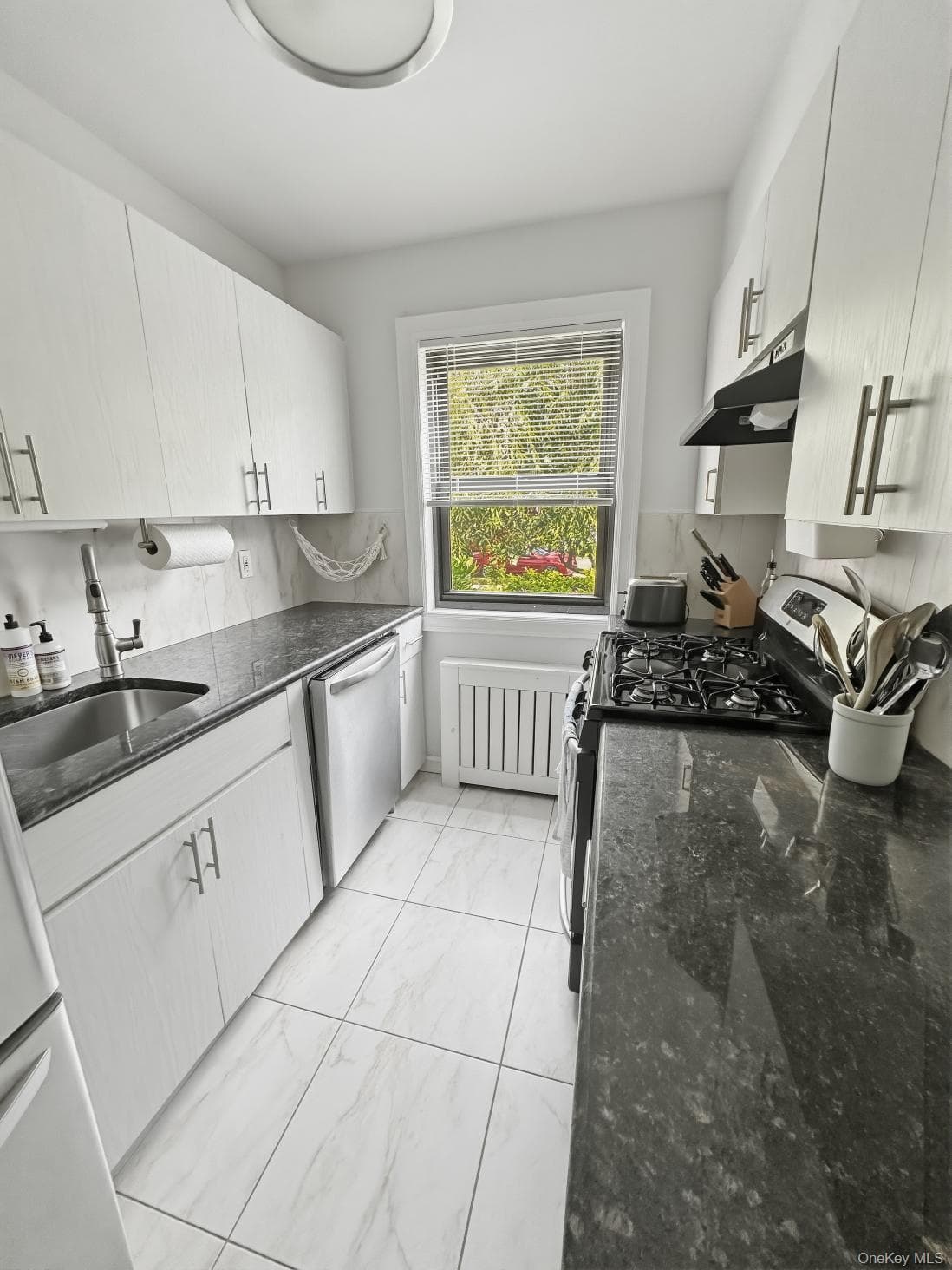 199-08 21st Ave Unit: 1-327 thumbnail 4