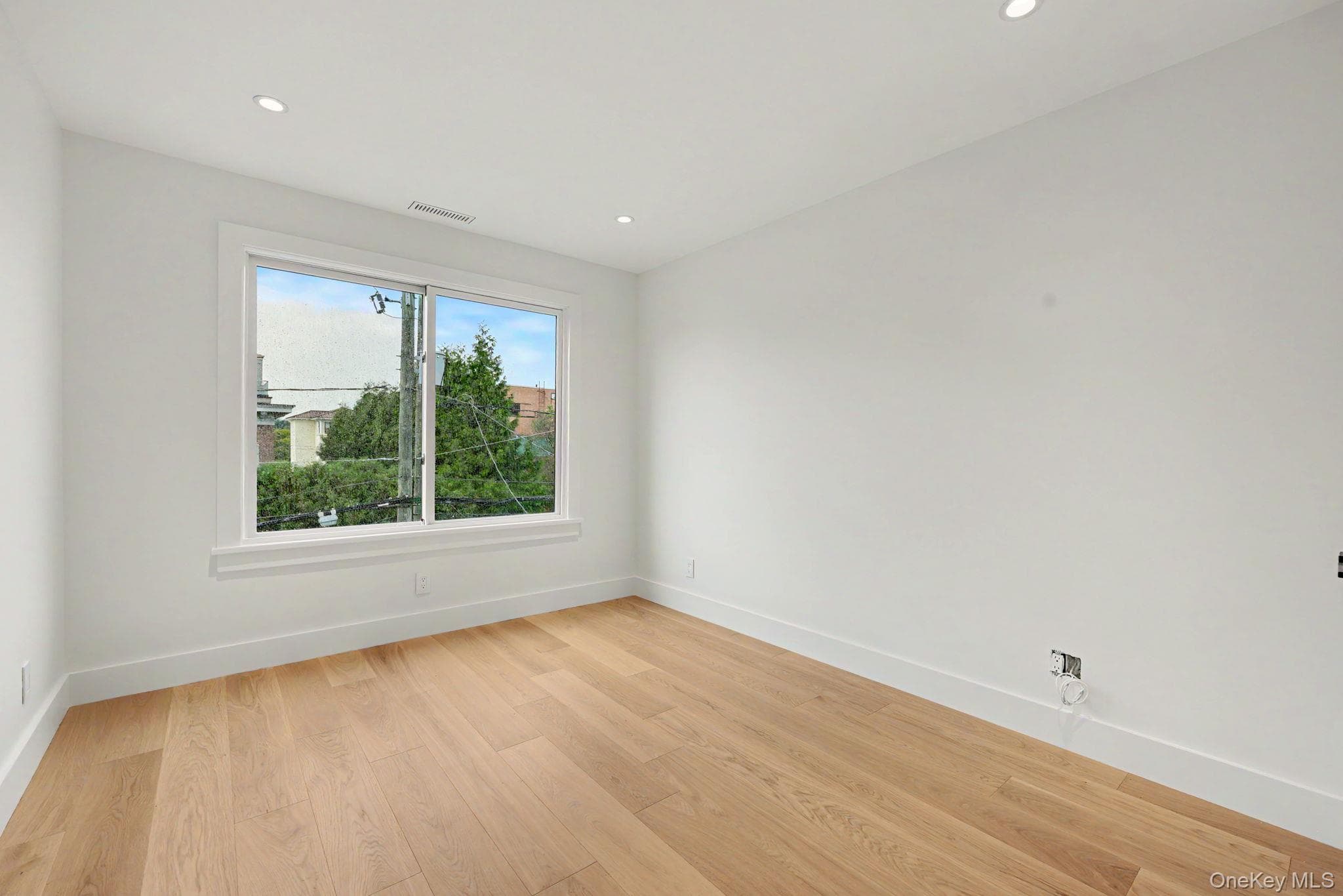 19 Davenport Avenue thumbnail 29