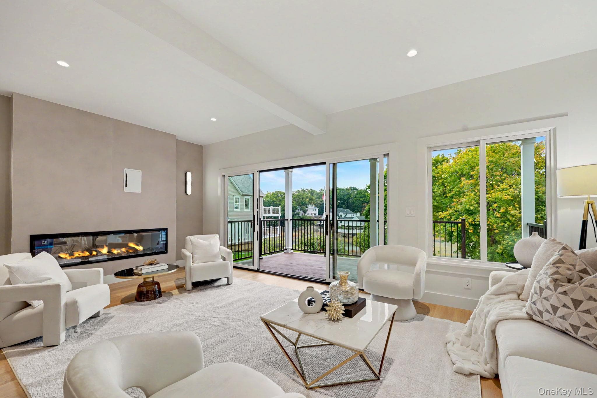 19 Davenport Avenue thumbnail 4