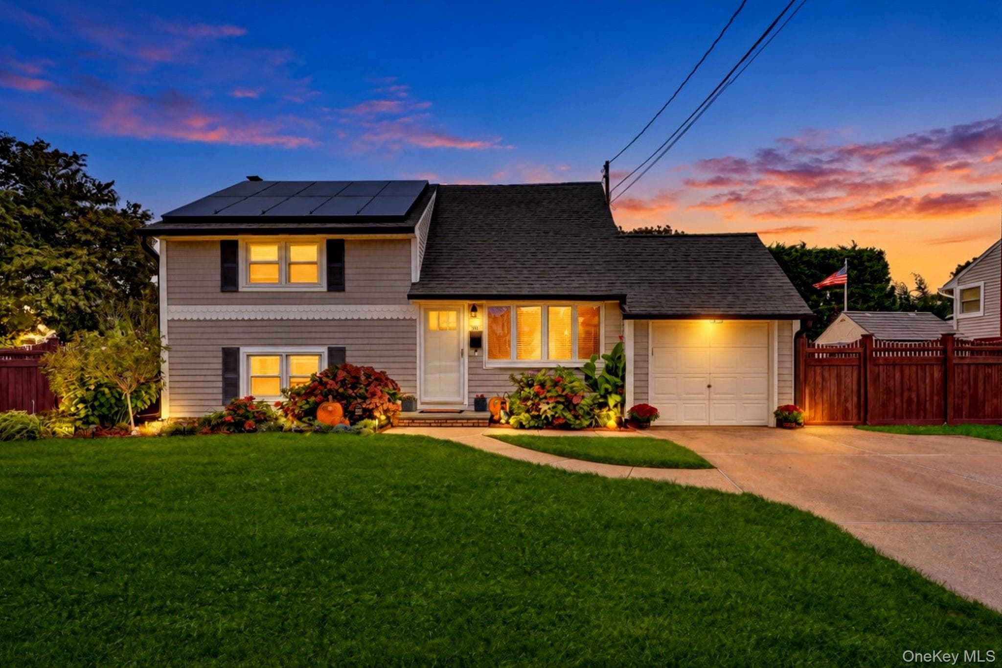 96 Washington Avenue, Islip Terrace