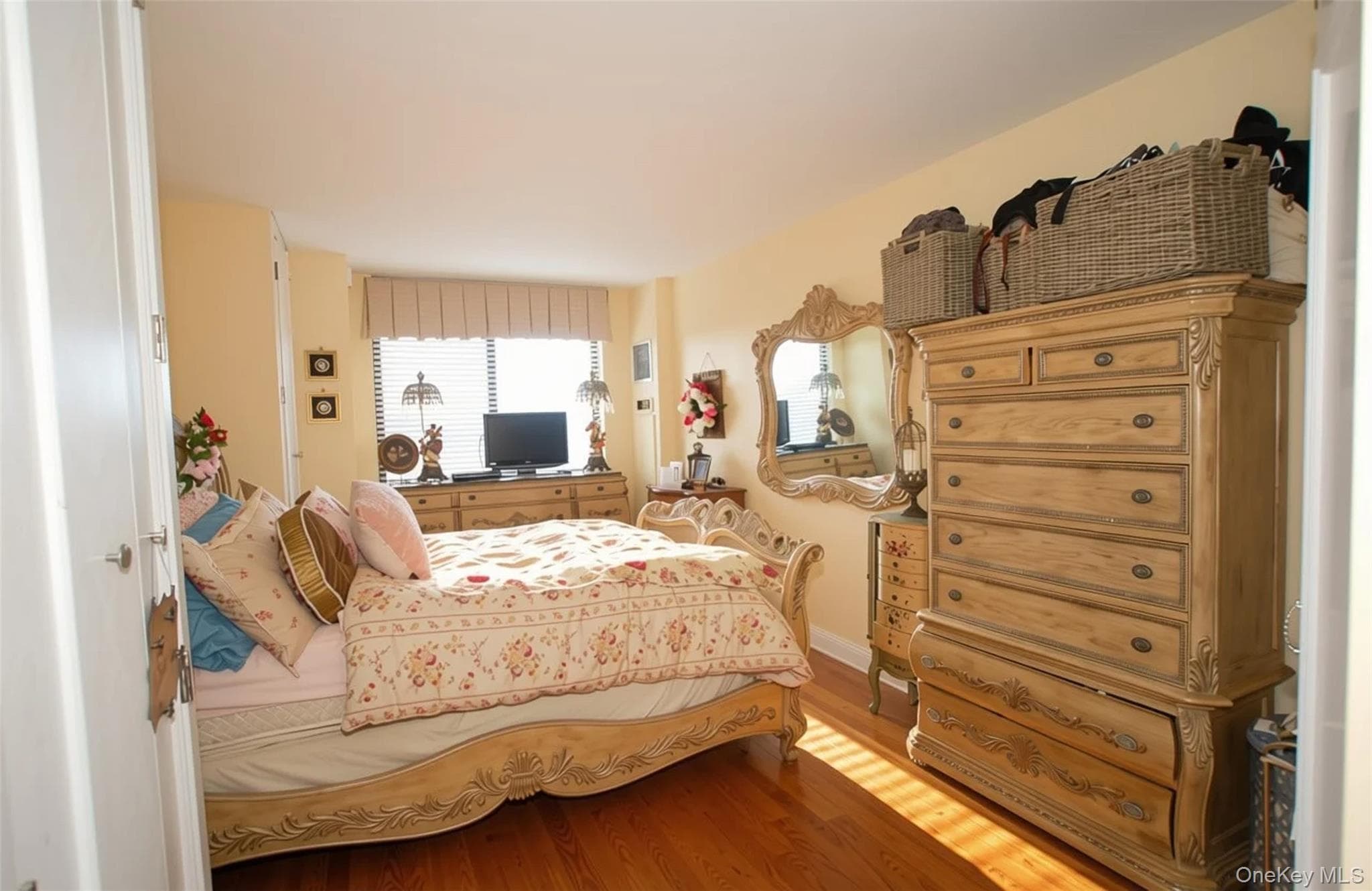 27010 Grand Central Parkway Unit: 4J thumbnail 6