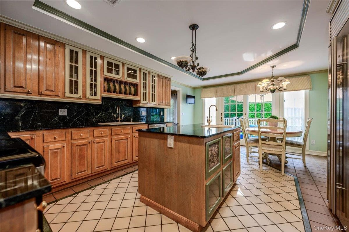 150 Harborview Drive thumbnail 11