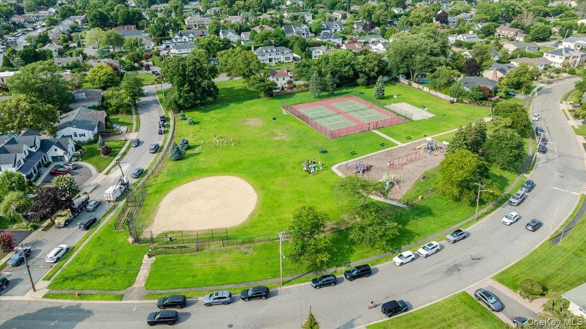 150 Harborview Drive thumbnail 36