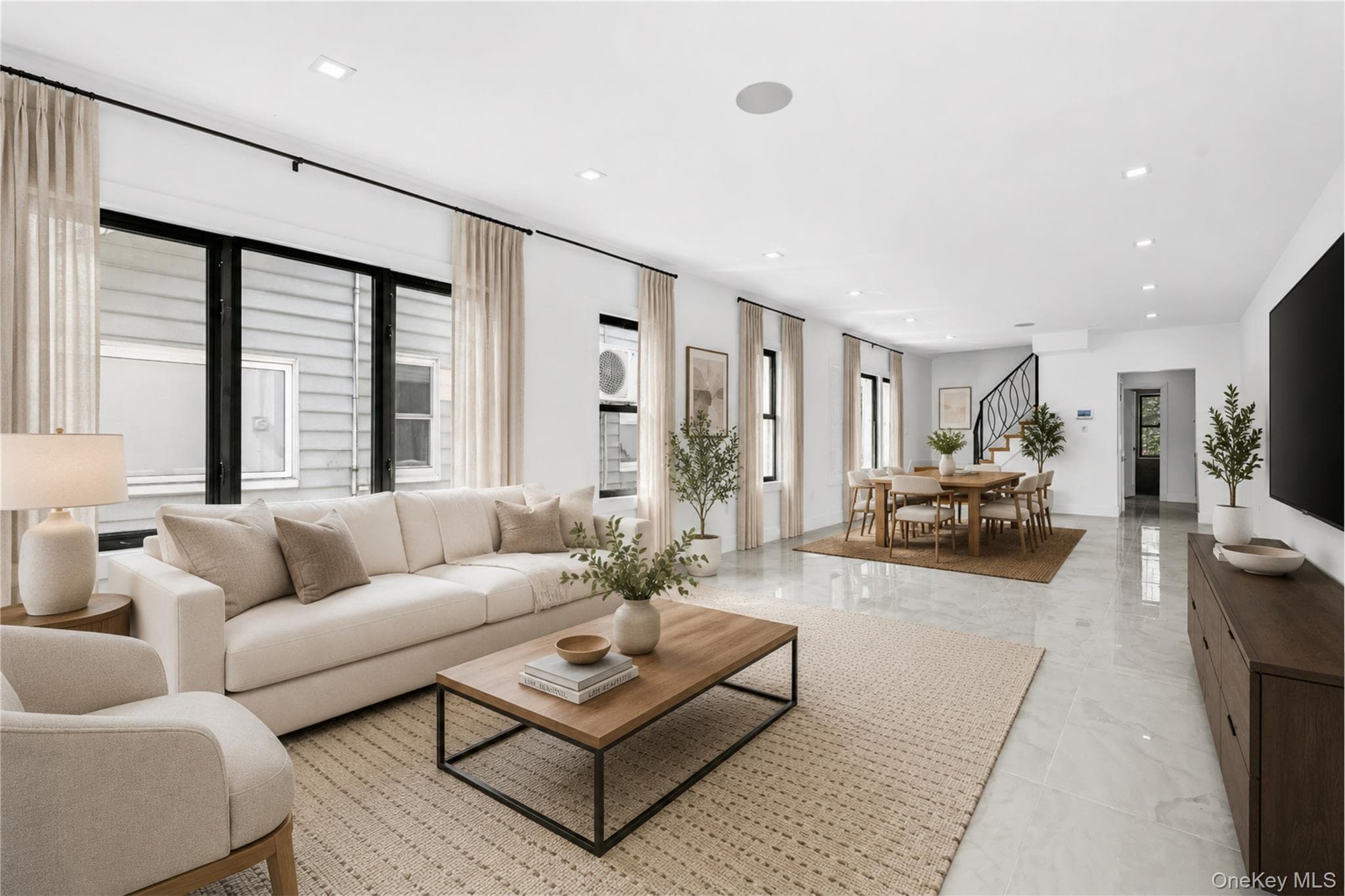 1050 E 31st Street thumbnail 5