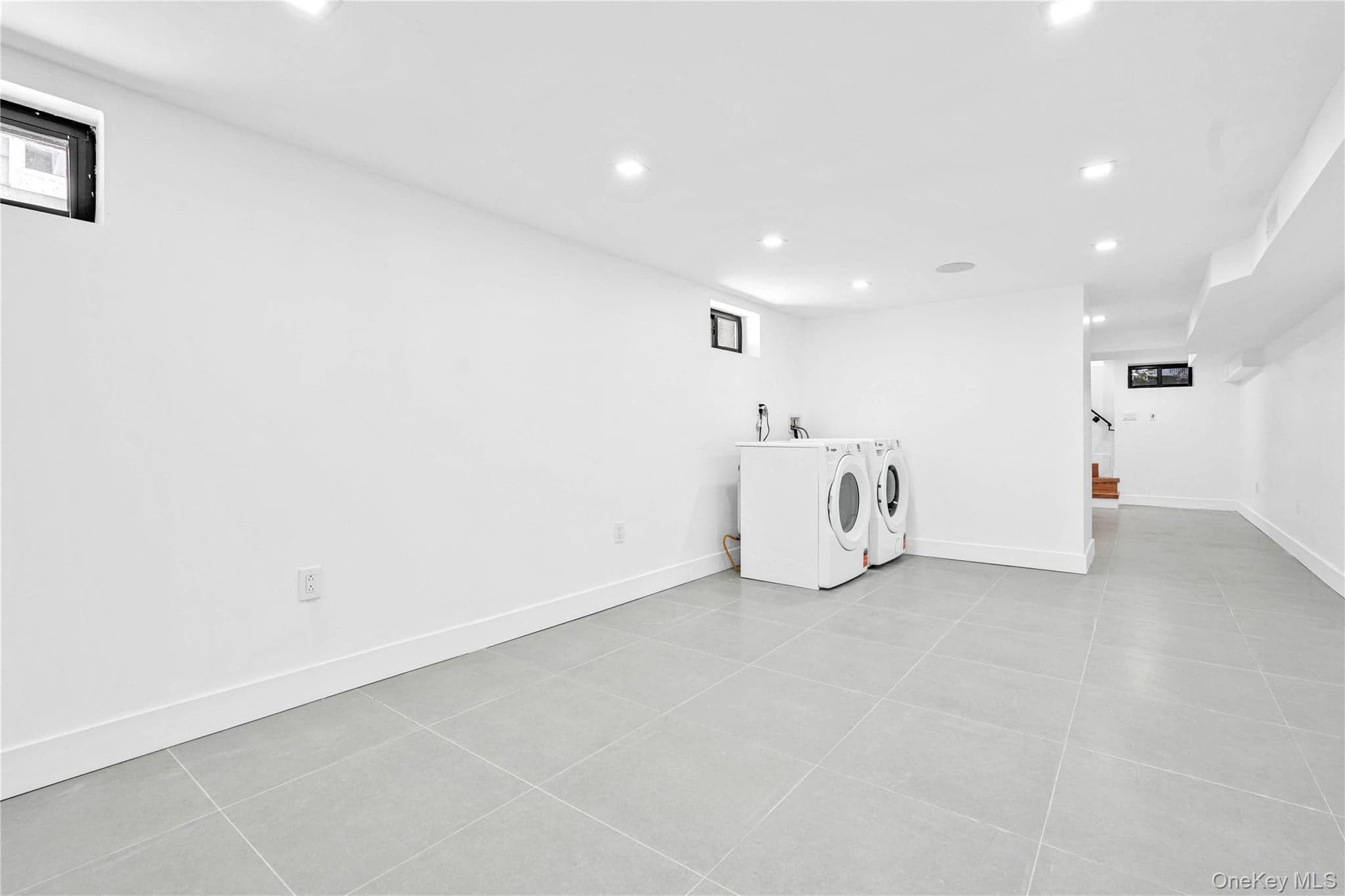 1050 E 31st Street thumbnail 27