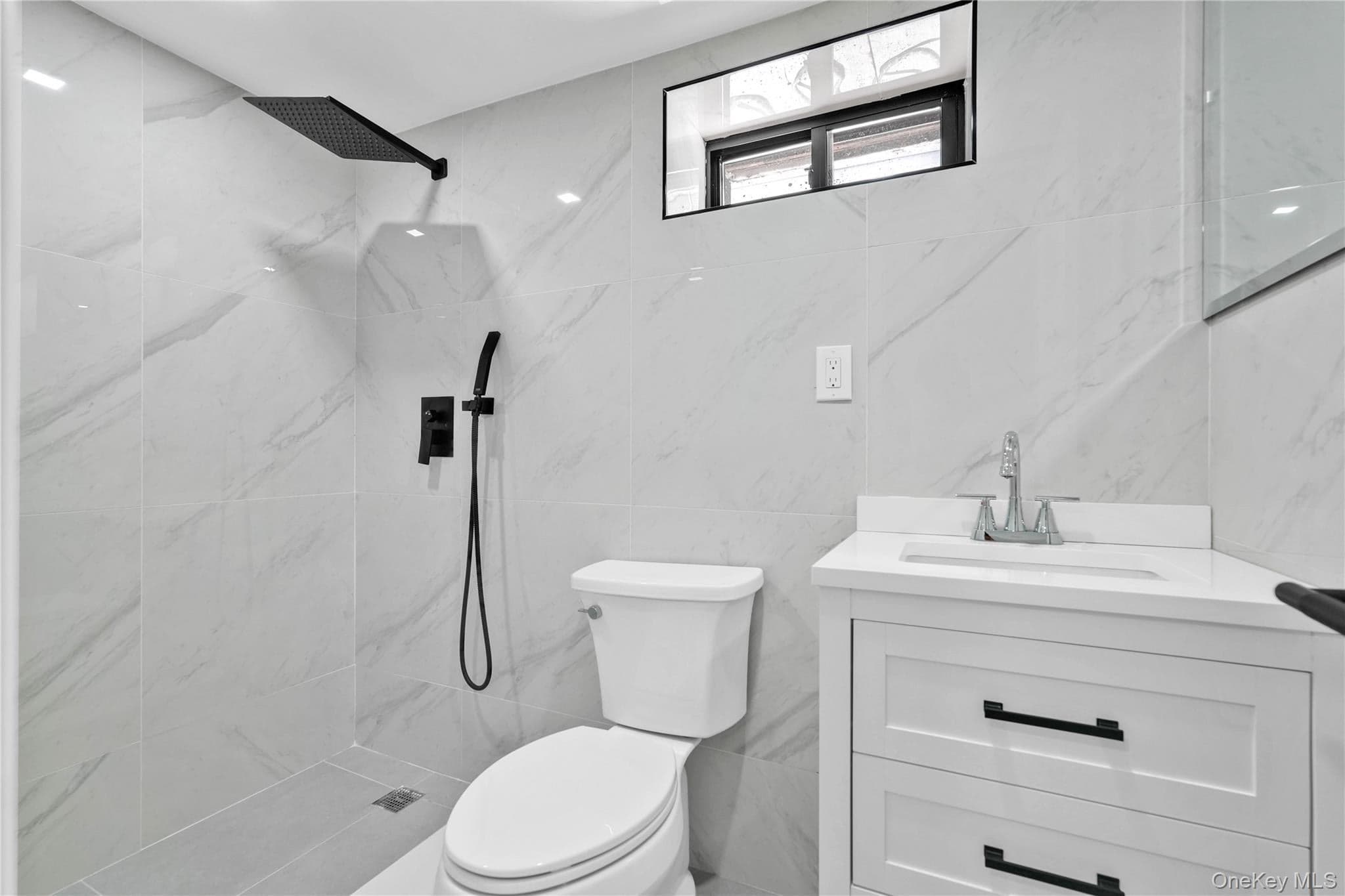 1050 E 31st Street thumbnail 30