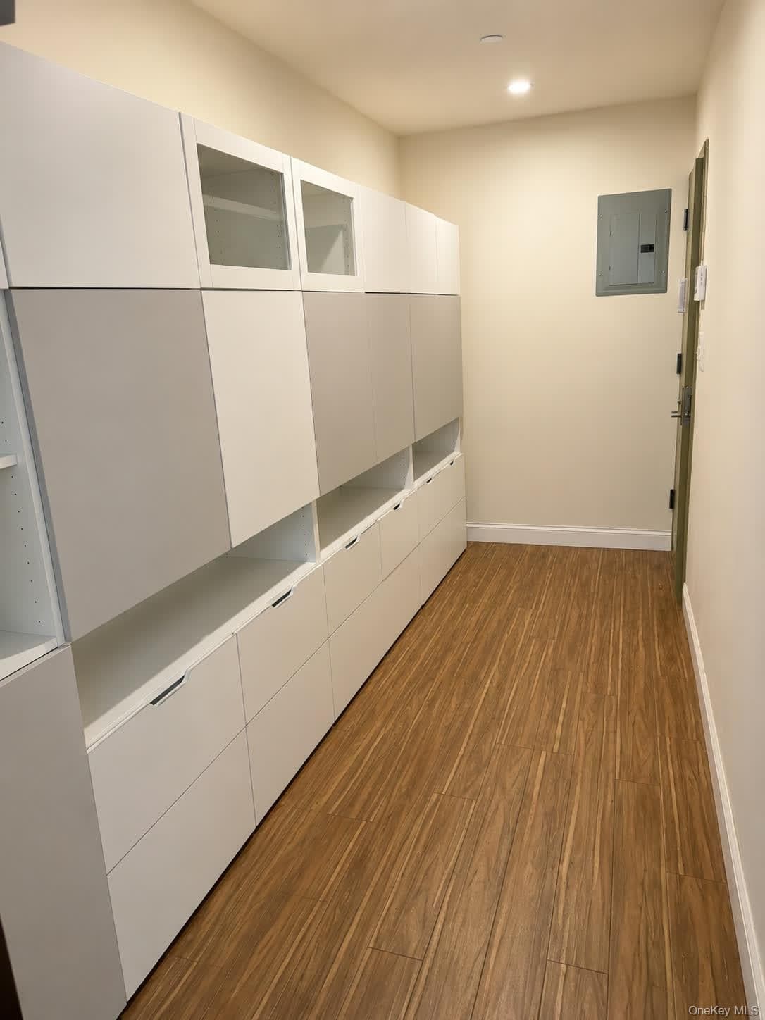 3215 Leavitt Street Unit: 1C thumbnail 4