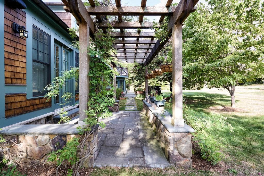 21 Cannon Hill Road thumbnail 7