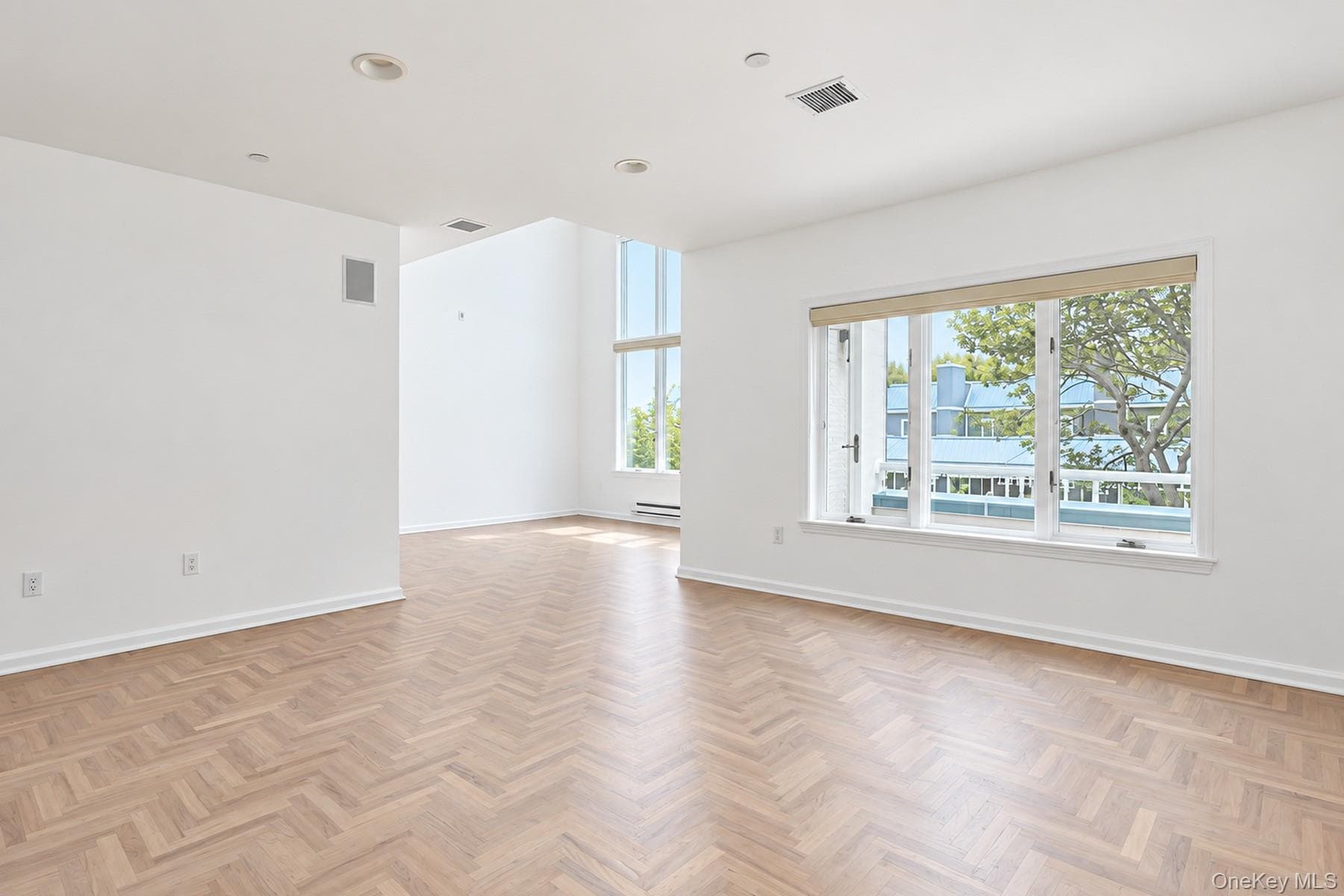 213 Devries Court Unit: 213 thumbnail 9