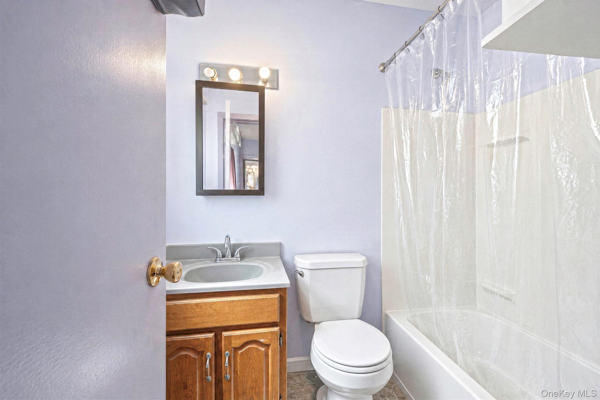 182 Commack Road thumbnail 23