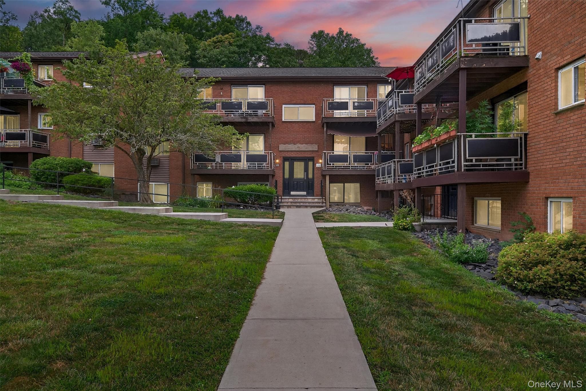 40 Tanager Road Unit: 4002, Monroe