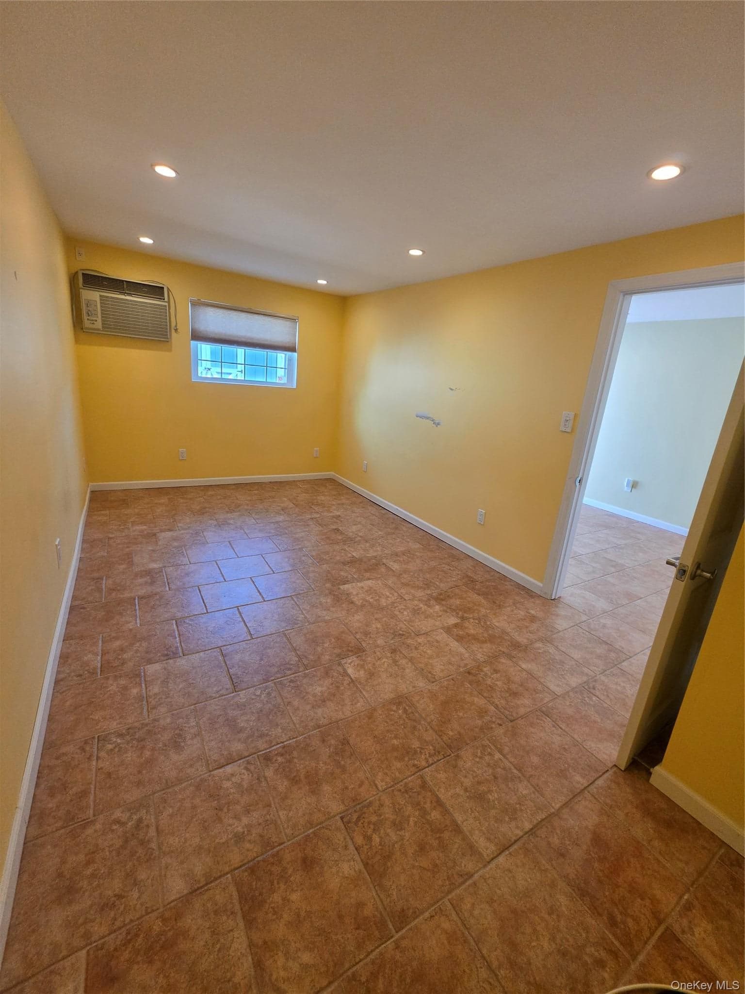 164-15 98th Street thumbnail 18