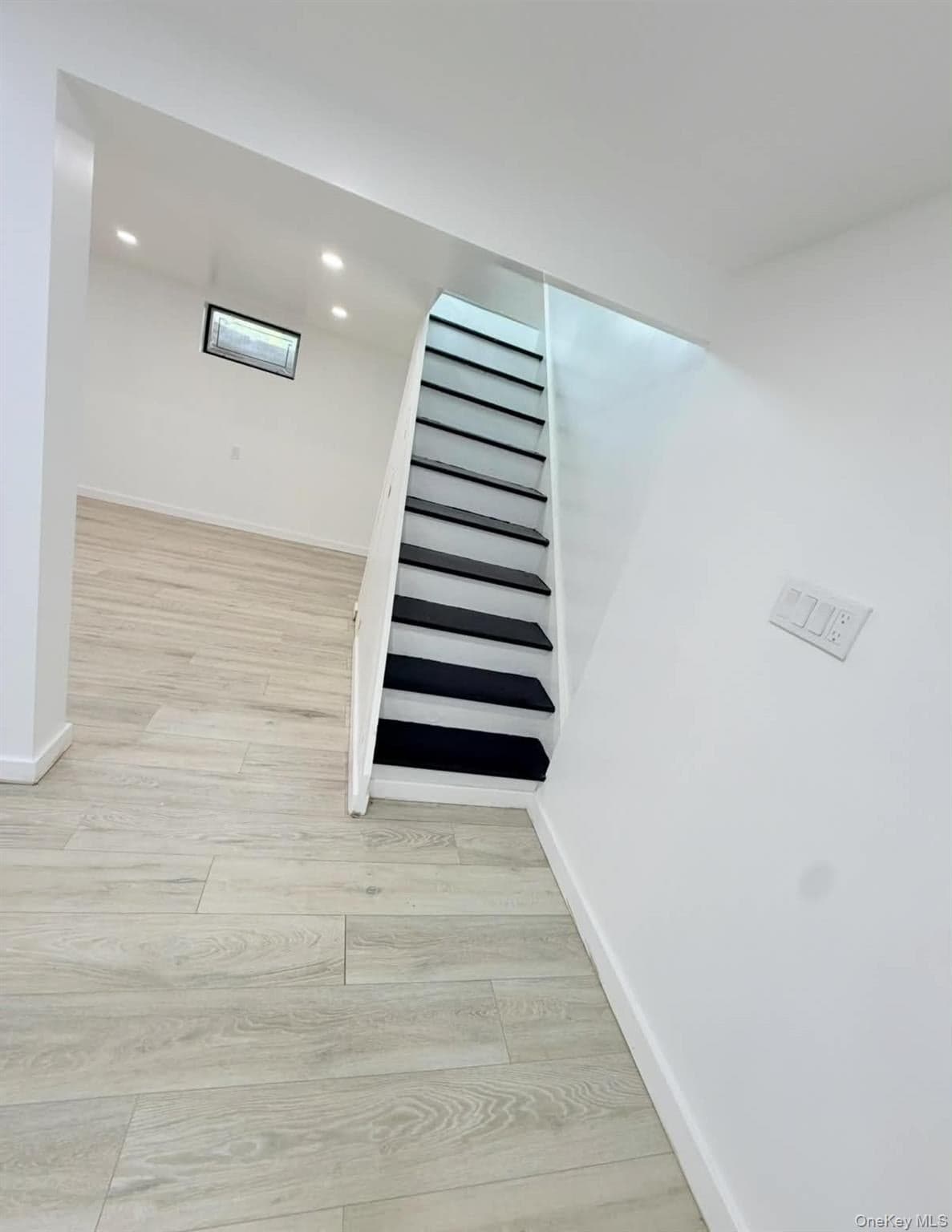 24 Rodney Avenue thumbnail 14
