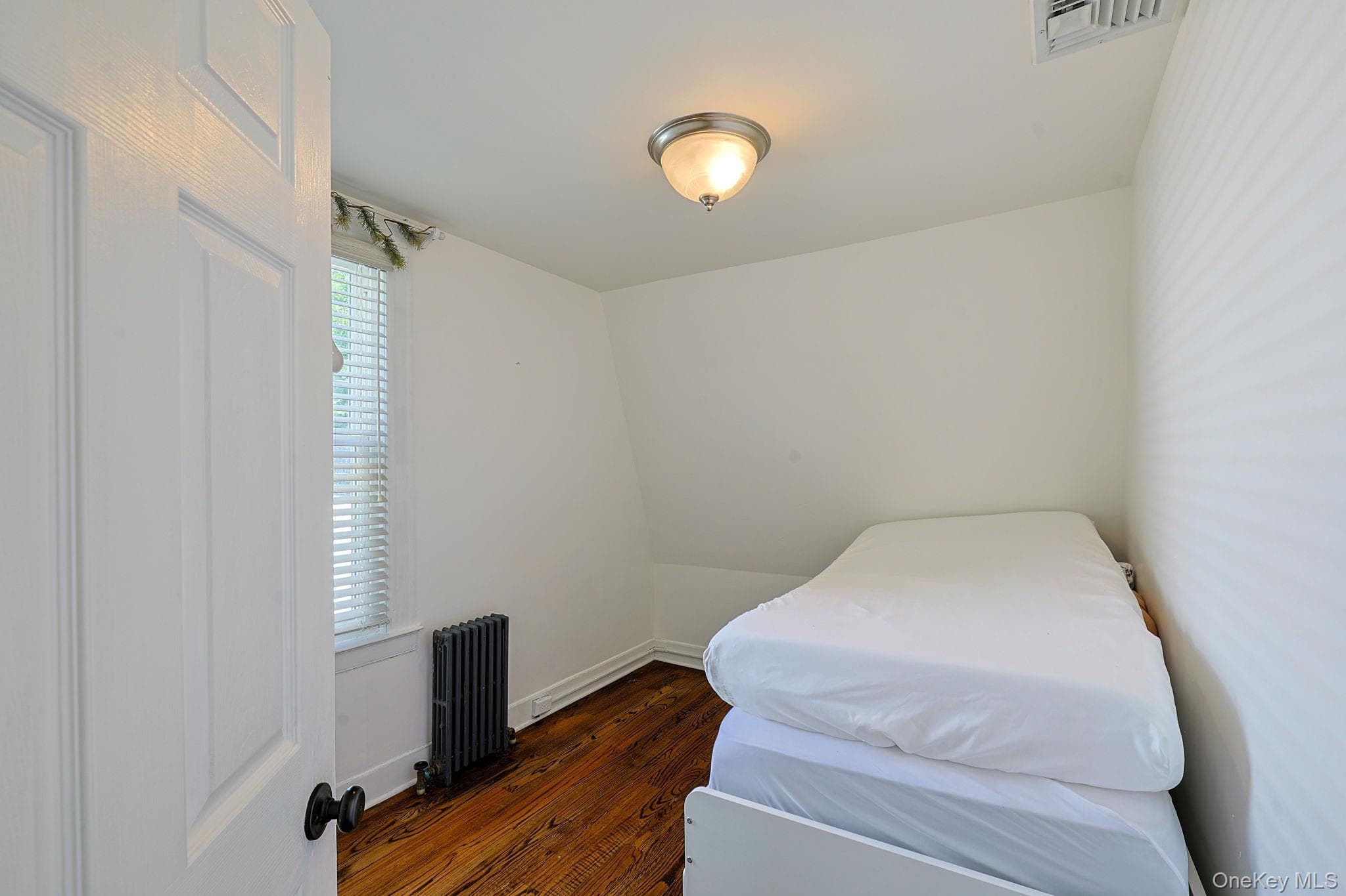 26 Hillside Avenue thumbnail 17
