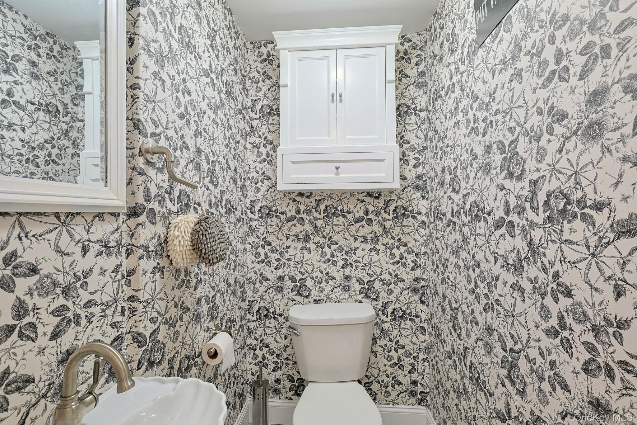 26 Hillside Avenue thumbnail 9