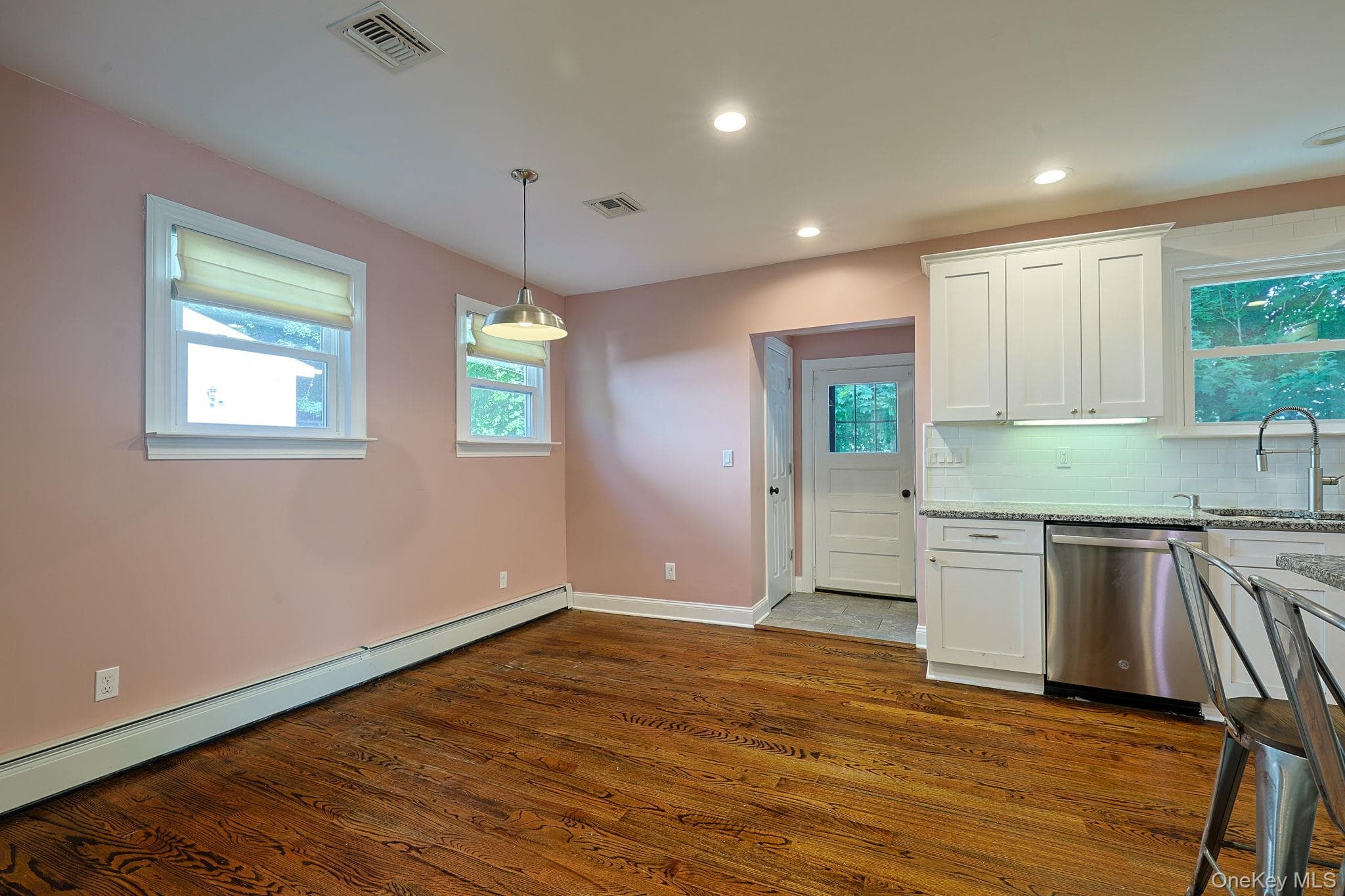 26 Hillside Avenue thumbnail 5