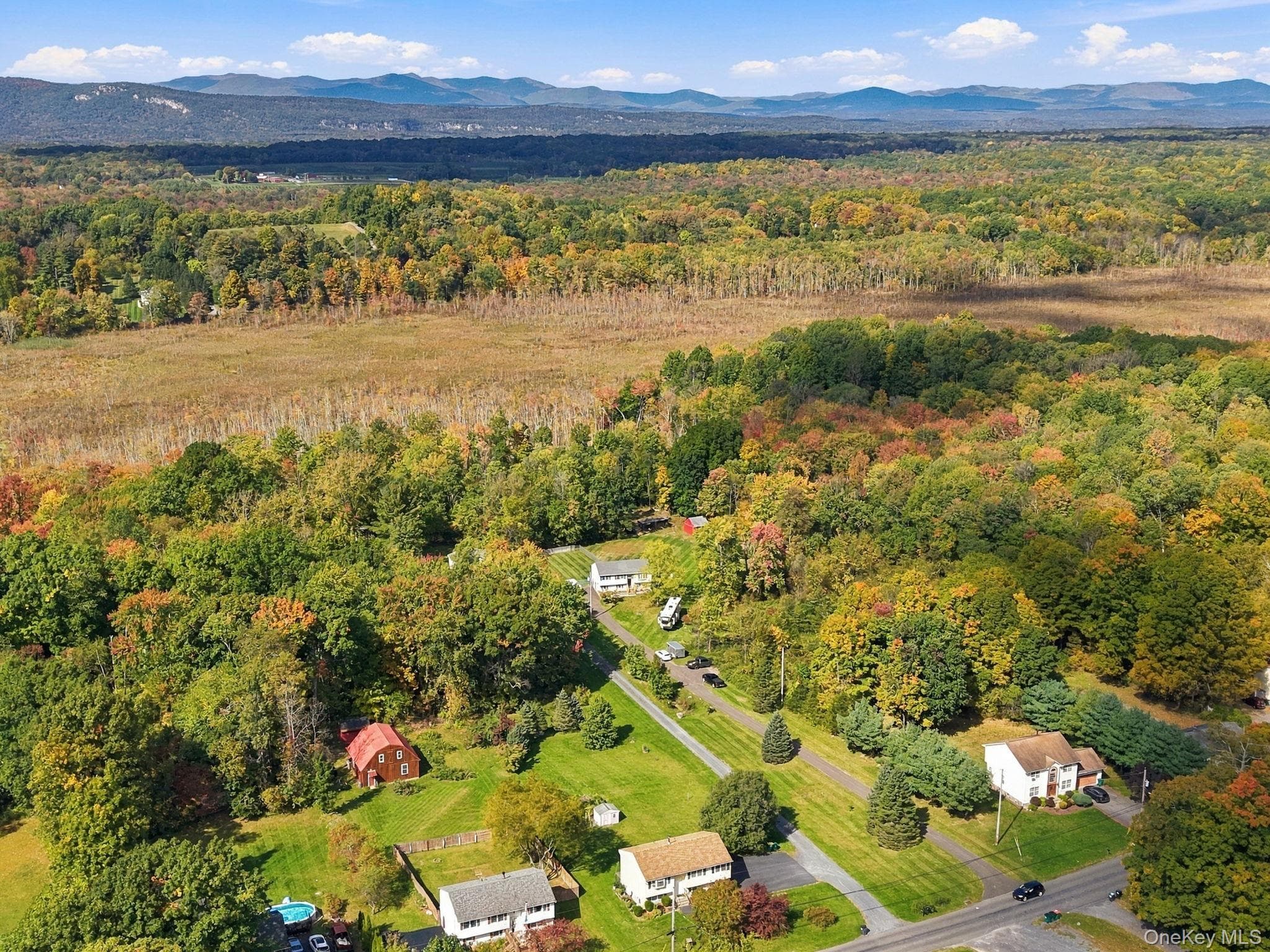 611 N Elting Corners Road thumbnail 37
