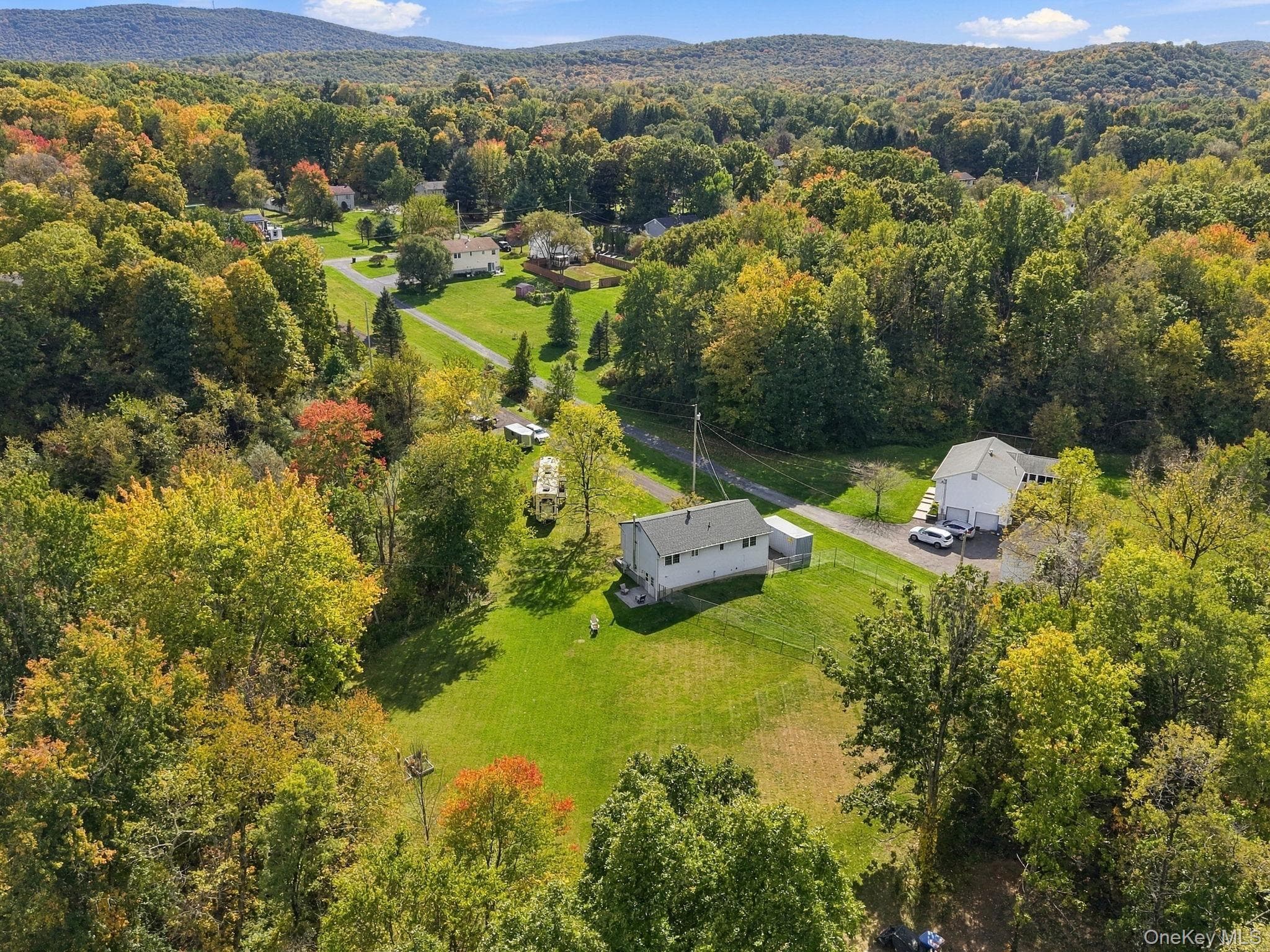 611 N Elting Corners Road thumbnail 35