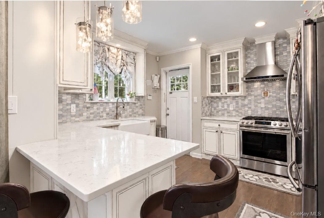 58 W Windsor Parkway thumbnail 7
