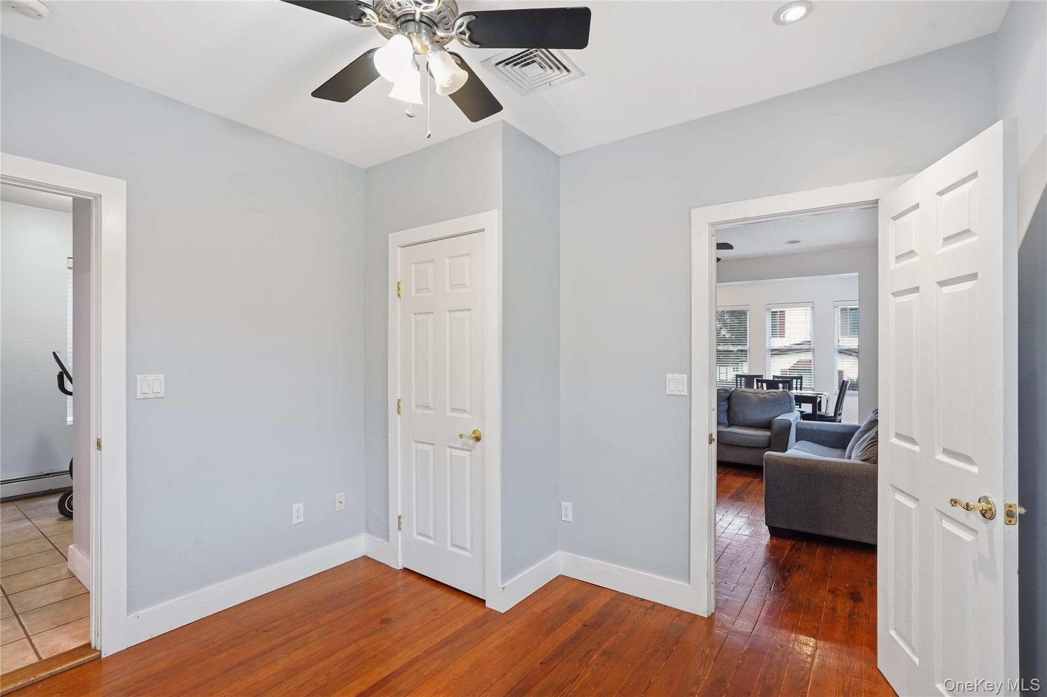 104 Maple Avenue thumbnail 11