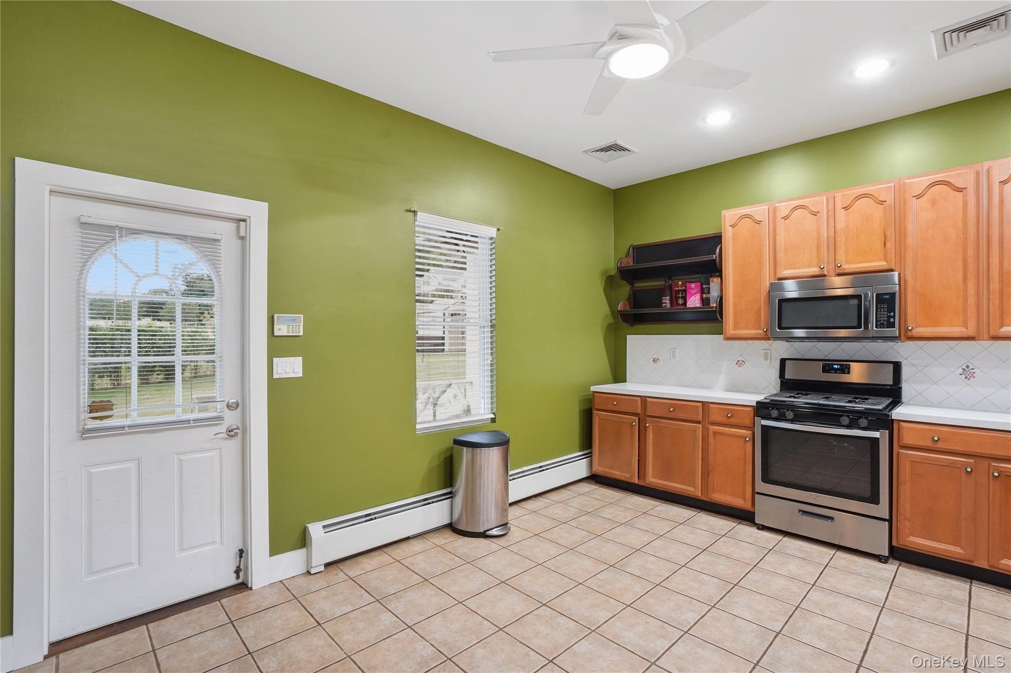 104 Maple Avenue thumbnail 6